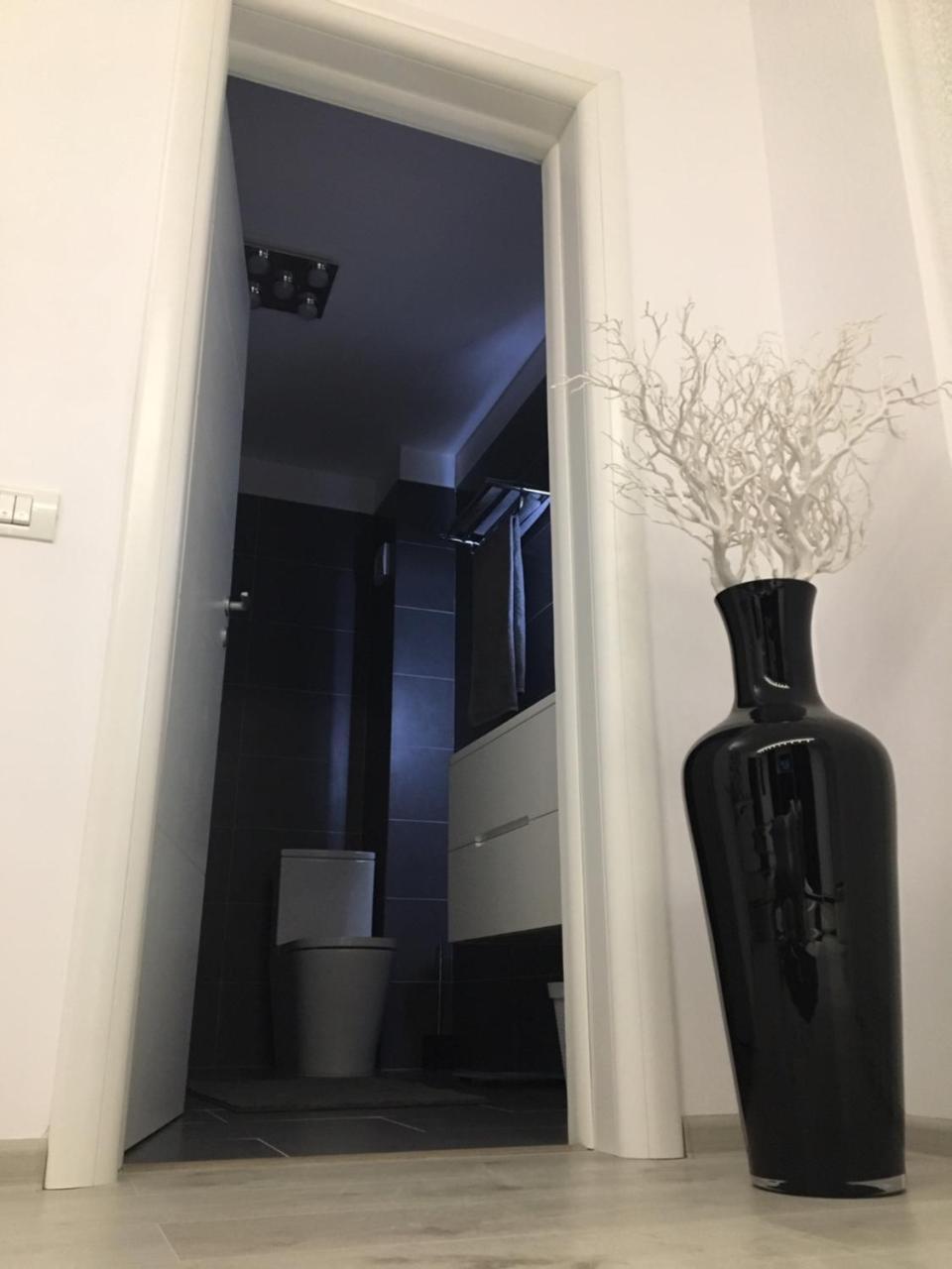 Studio Residence Militari M2 Bukarest Exteriör bild