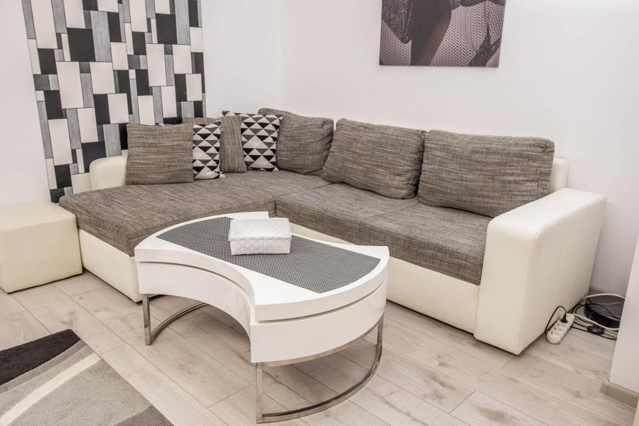 Studio Residence Militari M2 Bukarest Exteriör bild